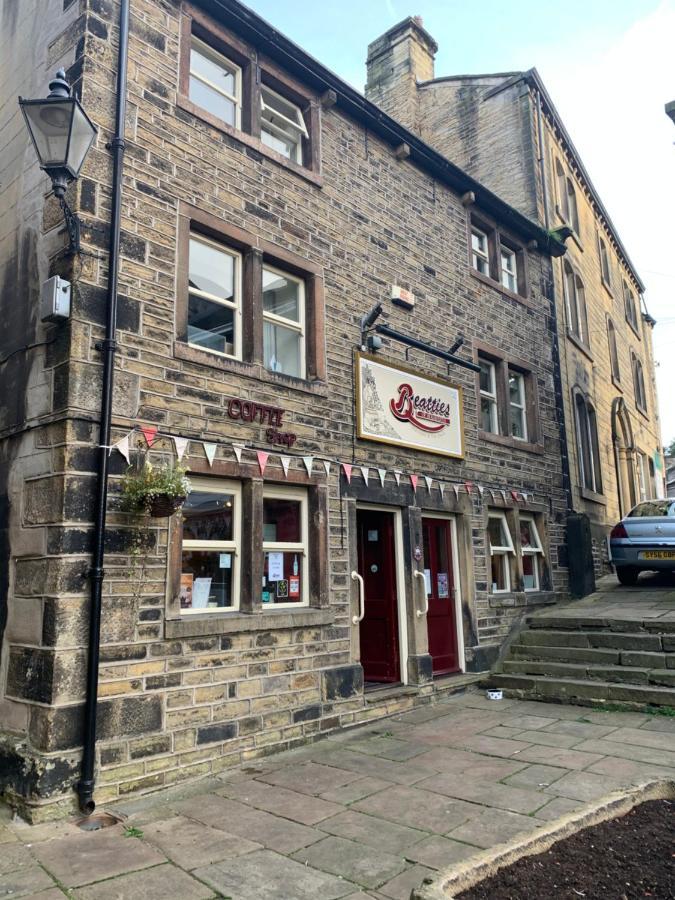 Back Holme Cottage Holmfirth Bagian luar foto
